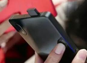 手机QQ浏览器回应打开网页摄像头升降：动作存在，但不会开启